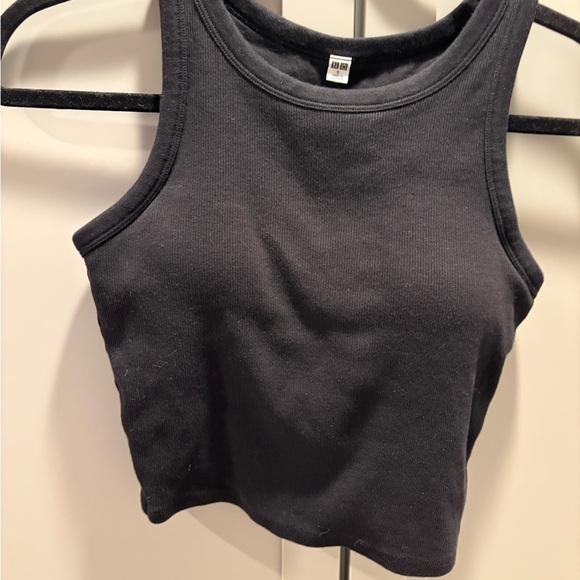 Uniqlo Tops - Uniqlo Black Crop Top